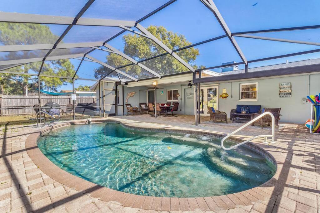 Perfect For Family Gatherings With A Heated Pool! - Clearwater'S Clear Choice Екстер'єр фото